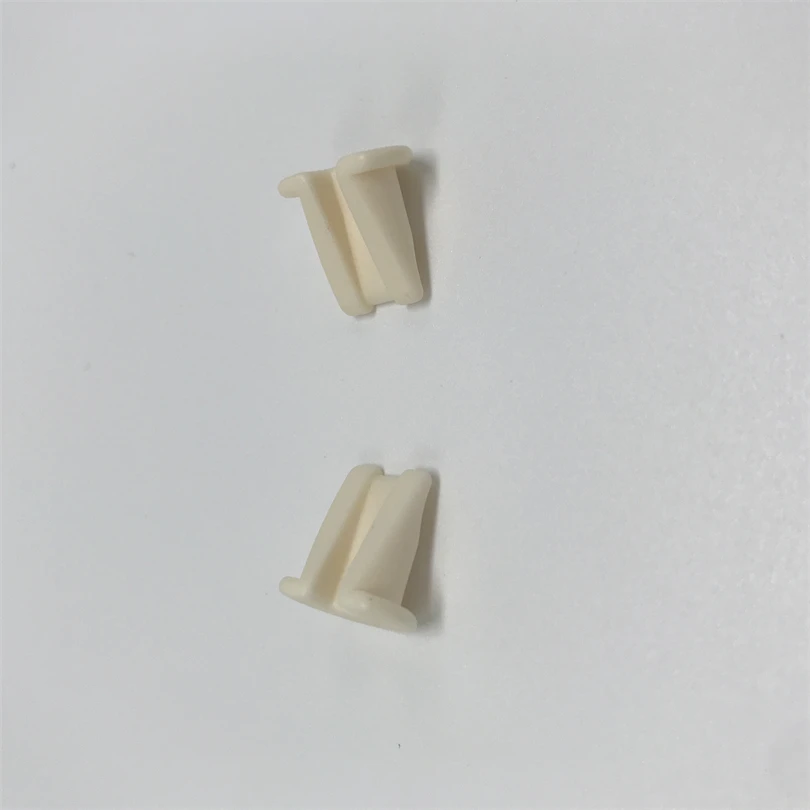 H266e4dc20b6d4a058cccac7ddcb932fc0.webp Wear Resistant Split Guide Alumina Ceramic Yarn Guide Textile Ceramic Guide - Image 1
