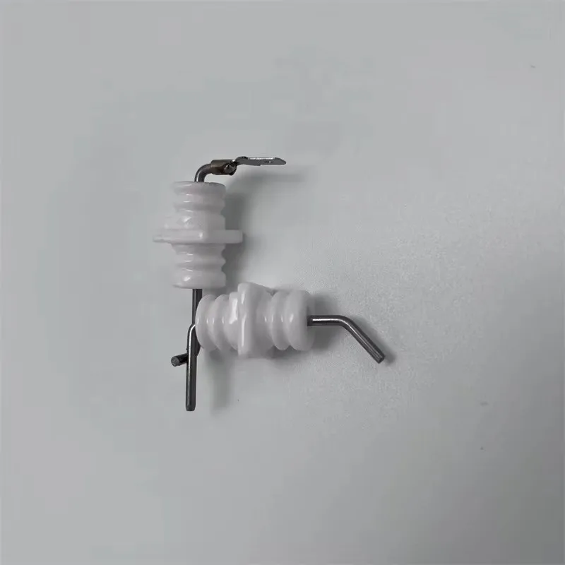 H3075c2535fc747b397073a6295456de3z.webp Insulator Alumina Ceramic Igniter Surface Glazed Spark Plug Al2O3 Electrode Ignition - Image 1