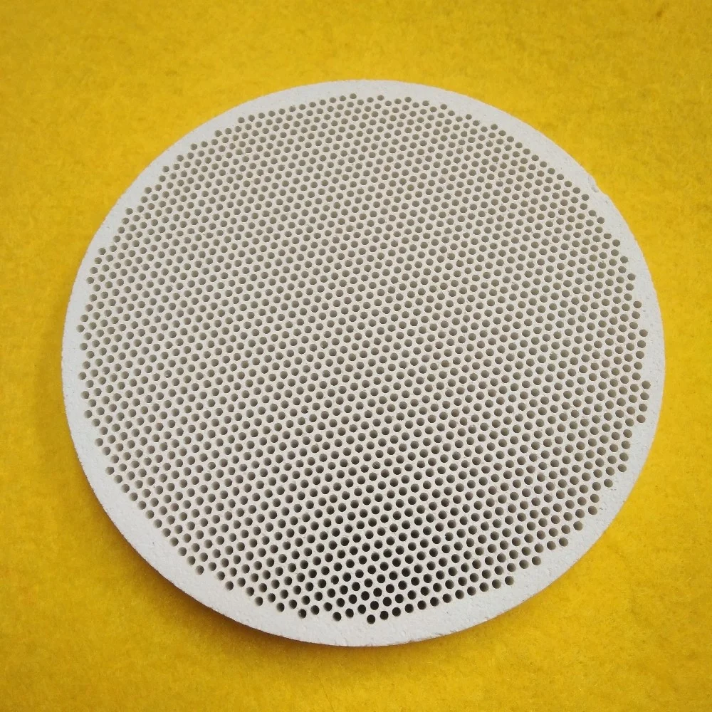 H337d9fdad1334c608d1c0b4cf93fe662Q.webp Refractory Honeycomb Ceramic Plate Customized Cordierite Disc - Image 1