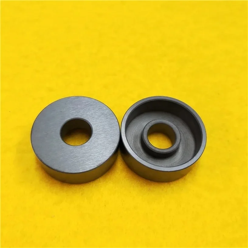 H3d7c7572ba384a6f9bee03dee00c682dK.webp Customized SIC SSIC Sintered Silicon Carbide Ceramic Ring Shape Oil Cup Crucible for Volatilization - Image 1