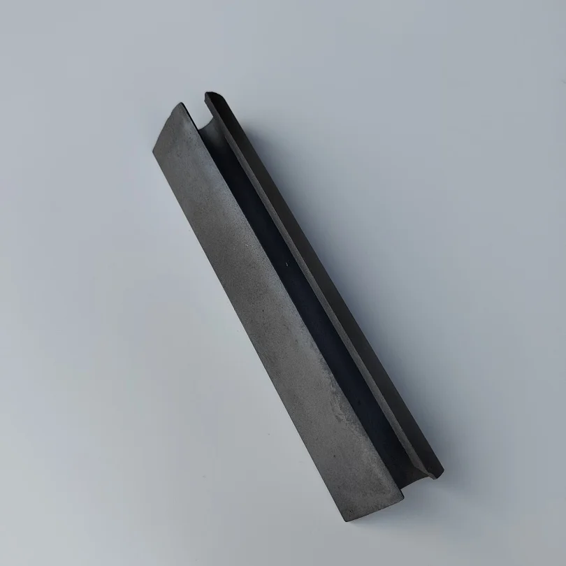 H48ff7f86553441f9aa10f498ba3257a4Z.webp Customized High Hardness SiC Parts Silicon Carbide Ceramic Lining - Image 1