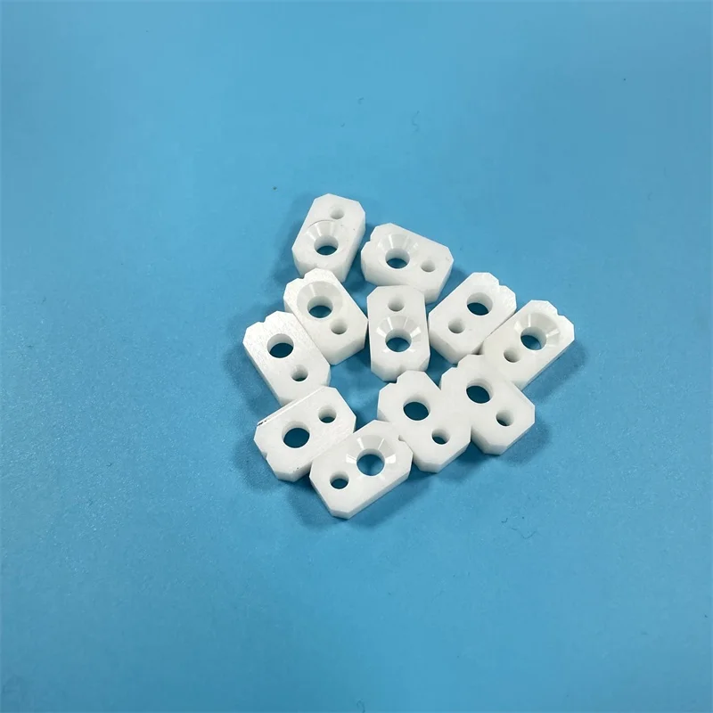 H5aab90d473f140358a9732e6716fc4047.webp Customized Yttrim Stabilized Zirconia Block White ZrO2 Ceramic Irregular Part - Image 1