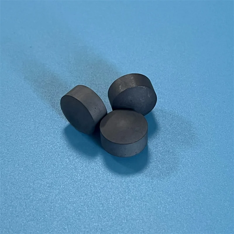 H5addbd3a0d9e4a86acebd5cc2d89b6d4m.webp Reaction Sintered Silicon Carbide Irregular Part Black SiC Ceramic Columnar Ball - Image 1