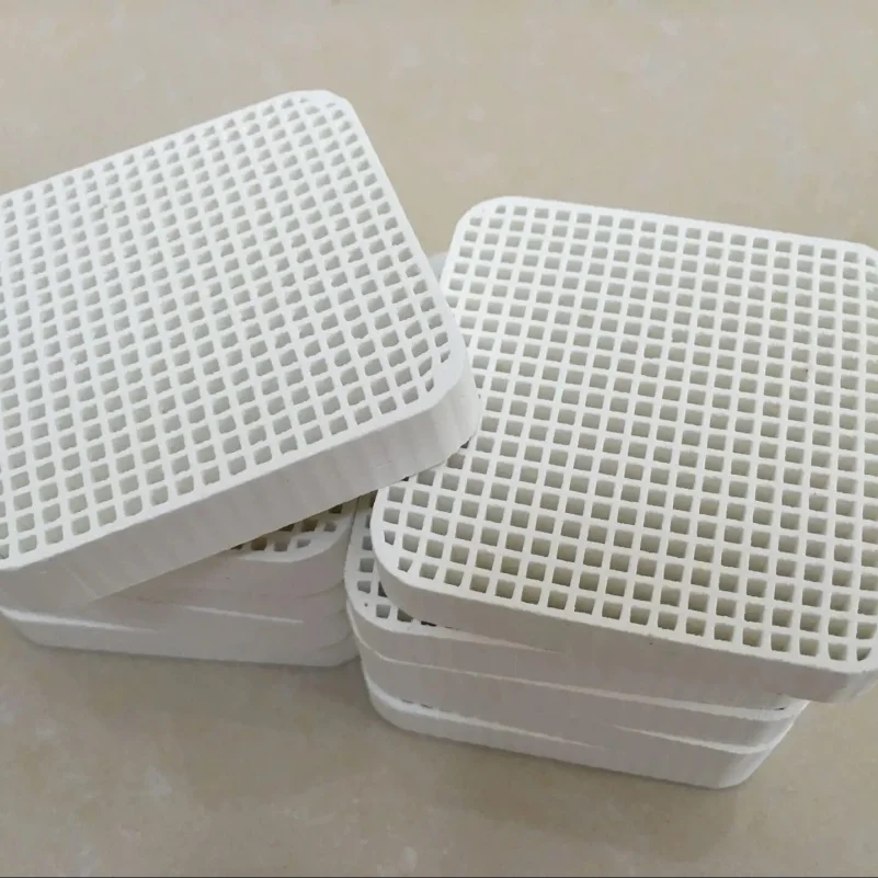 H6843bb7baa6c446c92102bf533ef4479u.webp Hot Sale Round Cordierite Honeycomb Ceramic Filter Plate Excellent Thermal Shock Resistance Ceramic Parts - Image 1