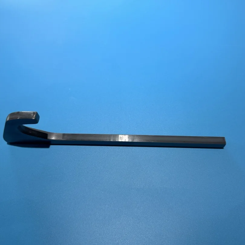 H846691180336430a9b237756586078967.webp Chemical Treatment Used Silicon Nitride Alumetizing Hook Si3N4 Aluminum Impregnated Hook - Image 1