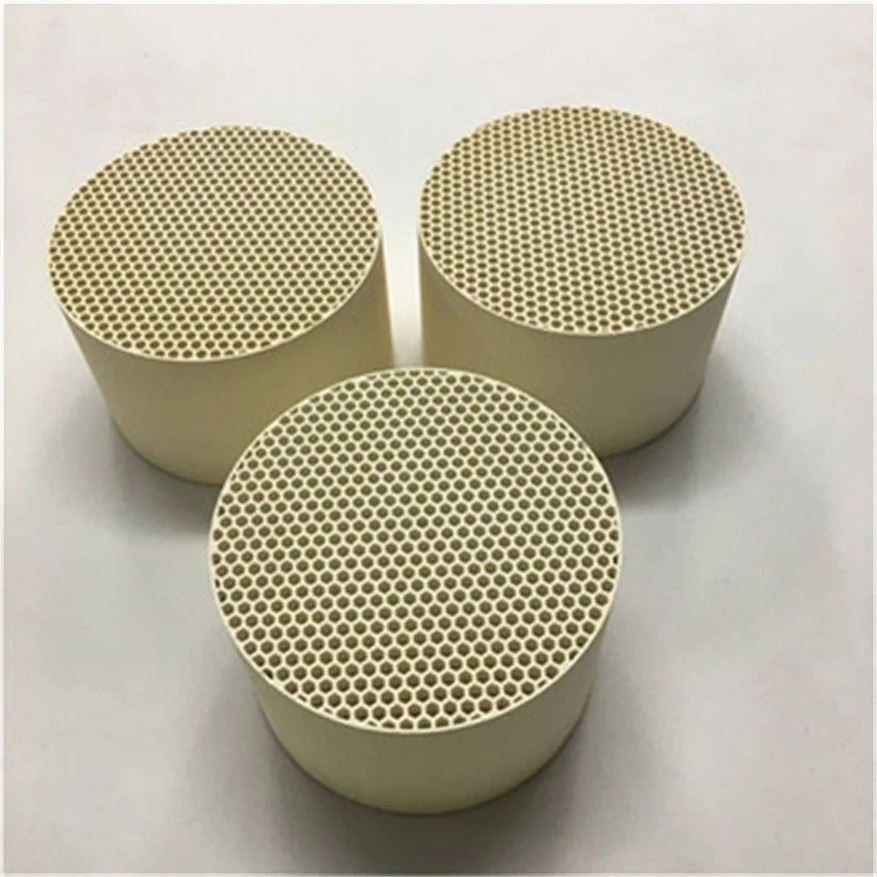 H88c6987637574a66ba88fdc8286ea718m.webp Mullite Ceramic Honeycomb Converter - Image 1