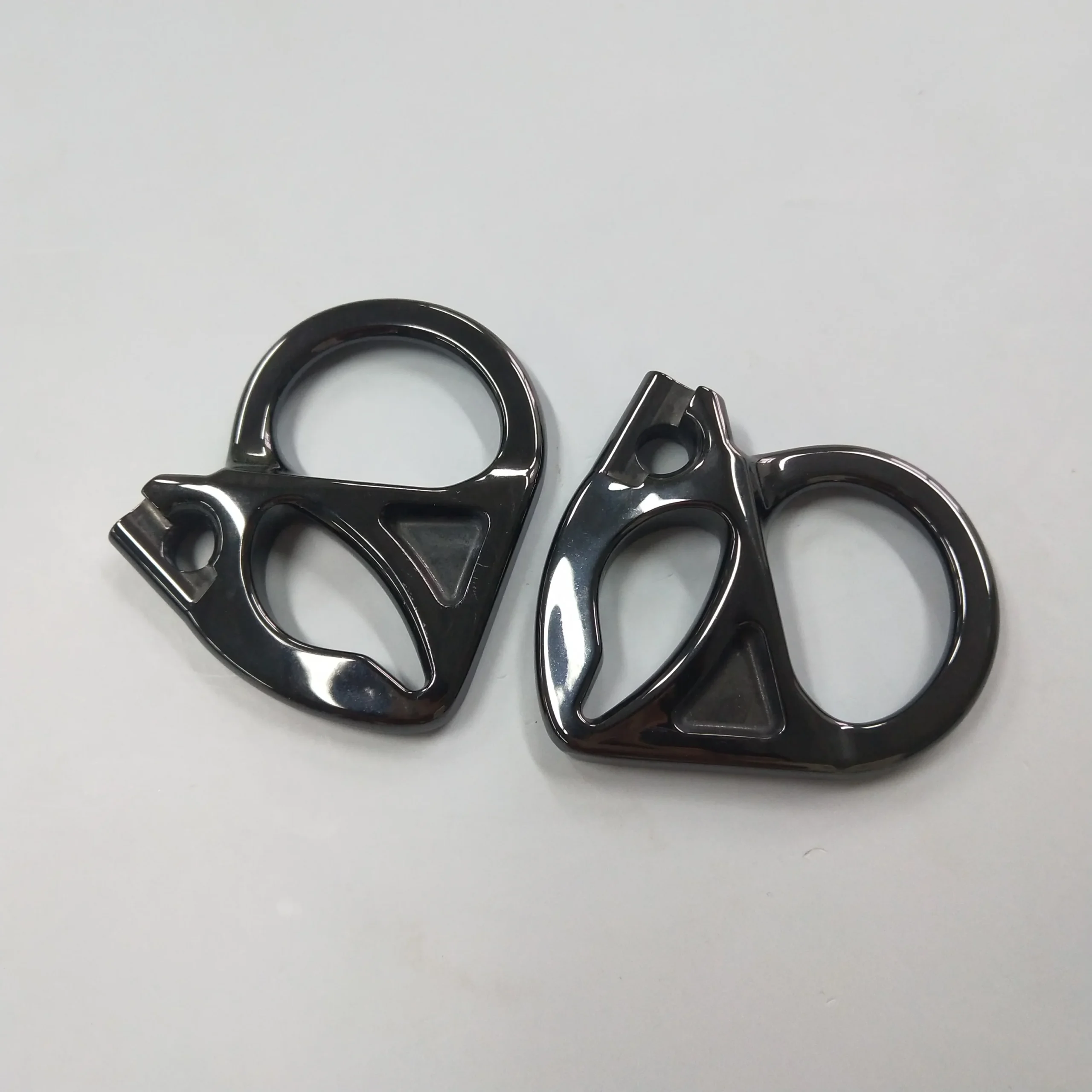 Hc186c7ed9b7740478d7cd3ce7a17ef598.webp High Wear Resistance Black Zirconia Ceramic Textile Ceramic Yarn Guide Textile Accessory Part - Image 1