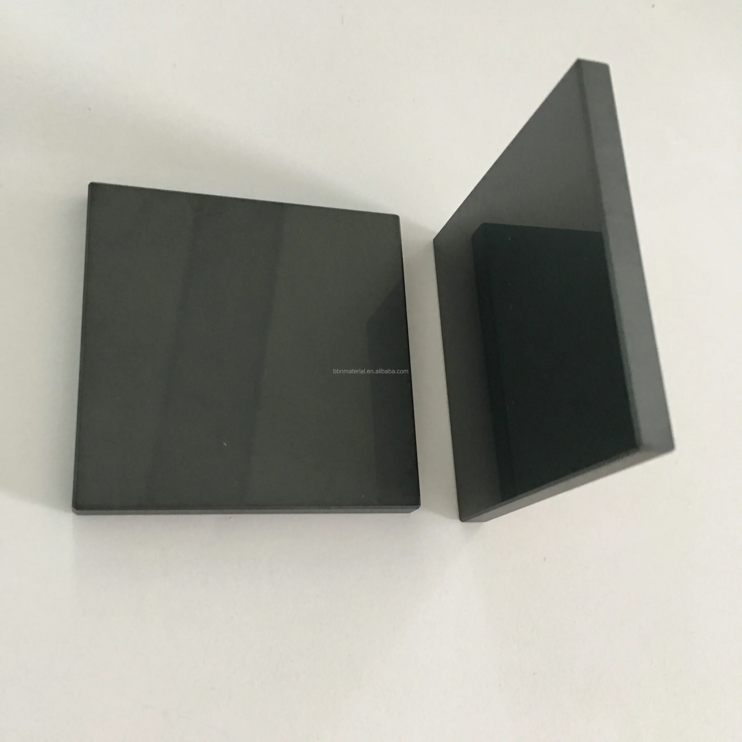 Hd8f283a83f6a45d7afd05a4de852c539e.webp High Thermal Conductivity Silicon Carbide Ceramic Sheet Precision Mirror Polished SSiC Plate/ Board for Semiconductor - Image 1