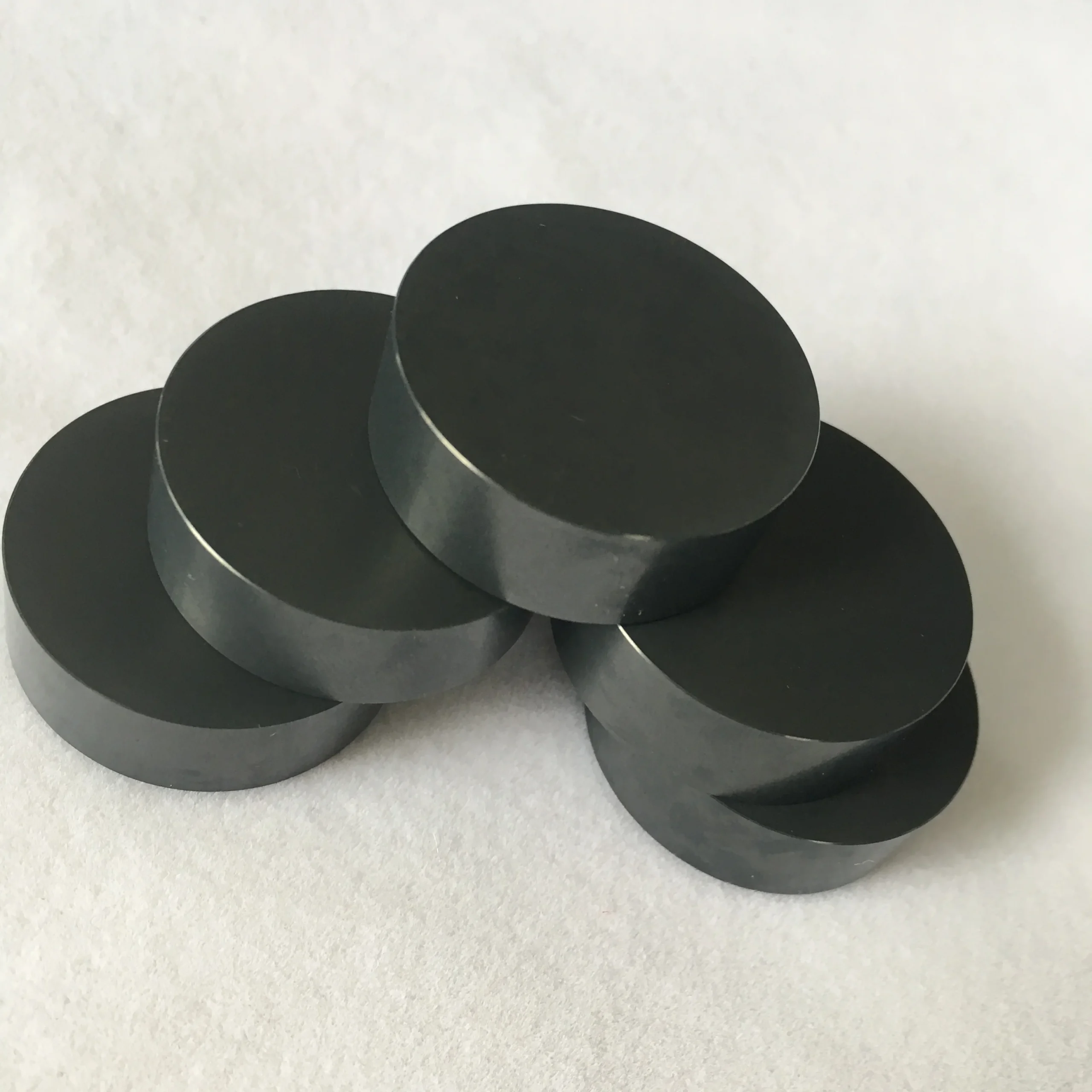 Hf64b9e5fe4c446ec97b2265f6c9ef870w.webp Si3n4 Disk Silicon Nitride Round Plate - Image 1